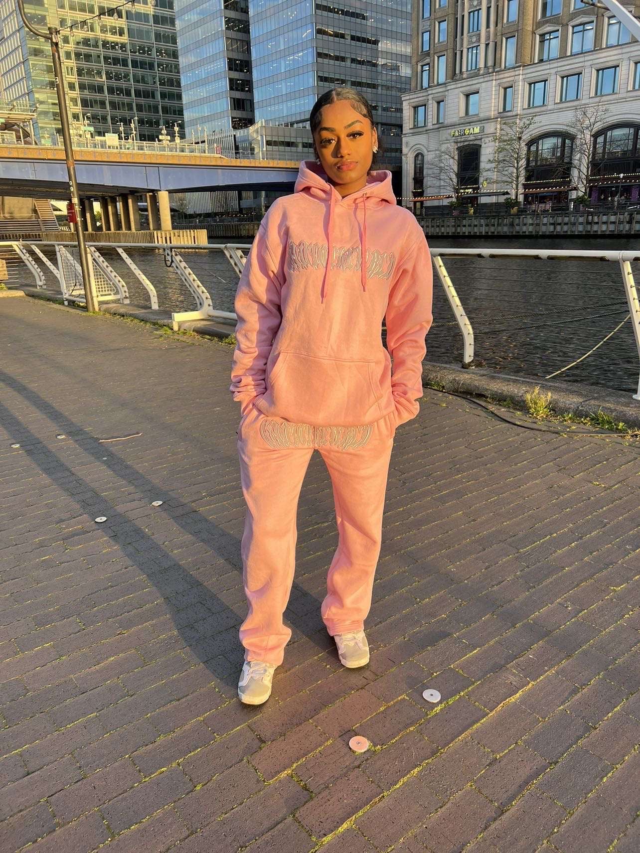 Dreamers tracksuit (pink)